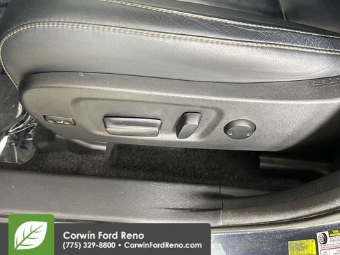 Used 2014 Toyota Highlander XLE image 18