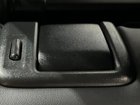 Used 2025 Toyota RAV4 Limited FWD image 59
