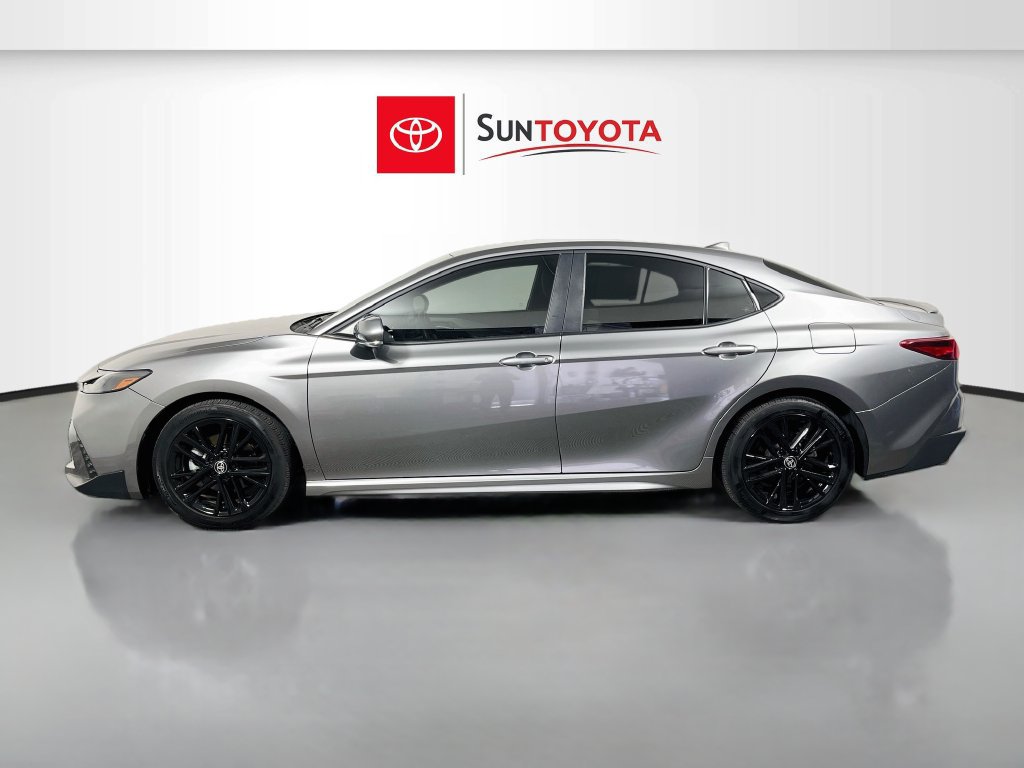 Used 2025 Toyota Camry SE FWD image 6