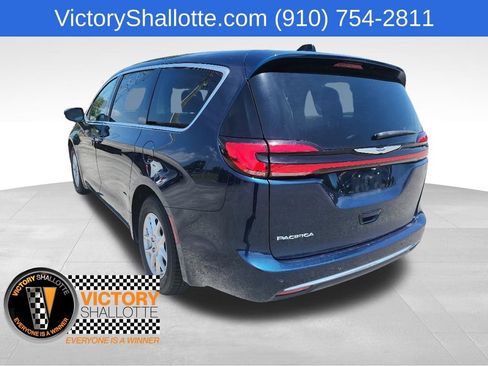 Certified 2023 Chrysler Pacifica Touring-L FWD image 27