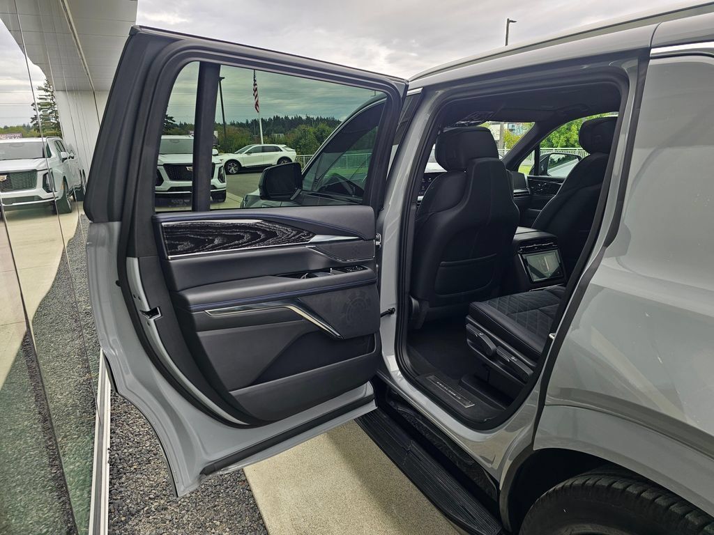 New 2026 Cadillac Escalade IQL Luxury AWD/4WD image 16