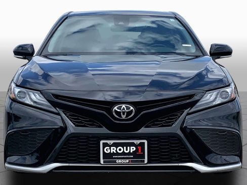 Used 2021 Toyota Camry XSE FWD image 4