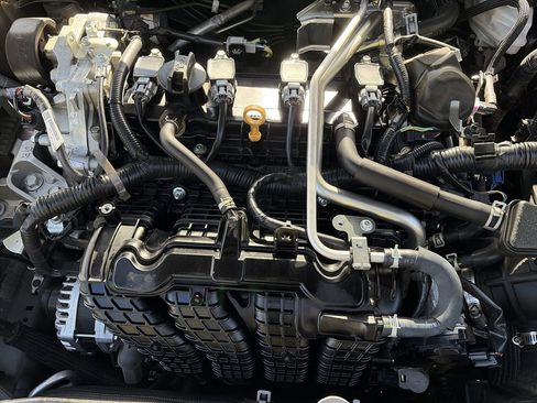 Used 2024 Nissan Altima 2.5 SV image 22