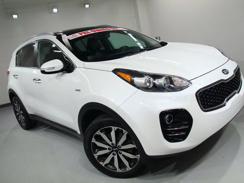 Used 2017 Kia Sportage EX w/ EX Premium Package AWD/4WD image 10