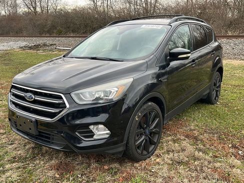 Used 2017 Ford Escape Titanium w/ Canadian Touring Package image 3
