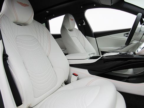 Used 2023 Aston Martin DBX 707 AWD/4WD image 26