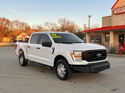 Used 2022 Ford F150 XL w/ Trailer Tow Package image 6