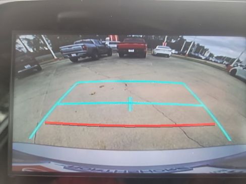 Certified 2021 Toyota Camry SE image 17