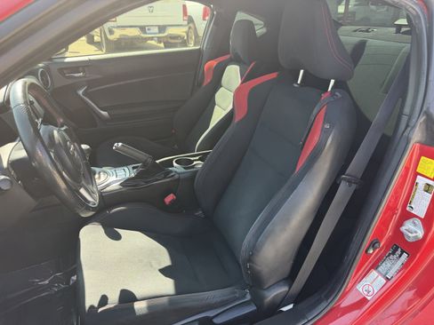 Used 2015 Scion FR-S RWD image 10