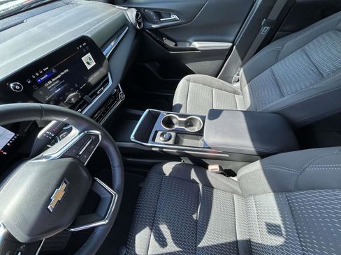 Used 2026 Chevrolet Equinox LT image 10