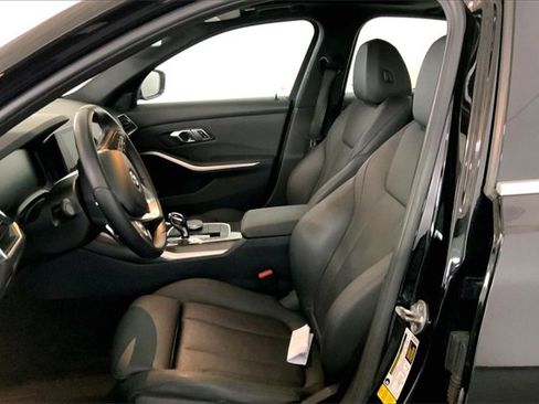 Used 2020 BMW 330i Sedan w/ Convenience Package image 8