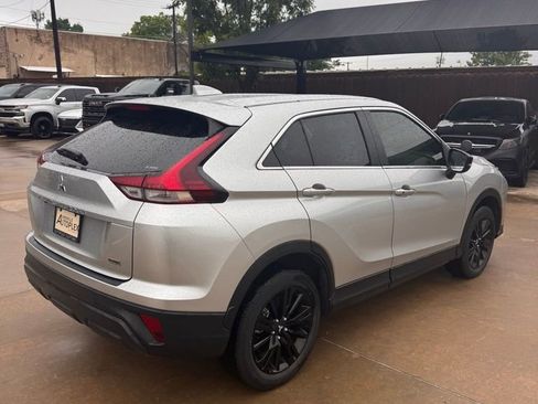 Used 2024 Mitsubishi Eclipse Cross LE AWD/4WD image 8