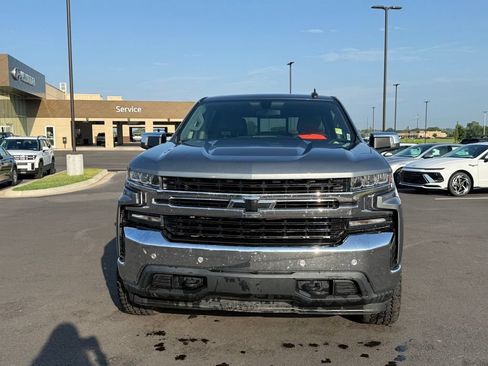 Used 2019 Chevrolet Silverado 1500 LT w/ All-Star Edition AWD/4WD image 2