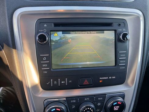 Used 2016 GMC Acadia SLT image 29