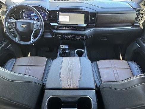 Used 2024 Chevrolet Silverado 1500 High Country w/ High Country Premium Package image 12