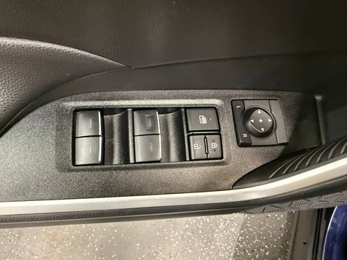 Used 2025 Toyota RAV4 XLE AWD/4WD image 10