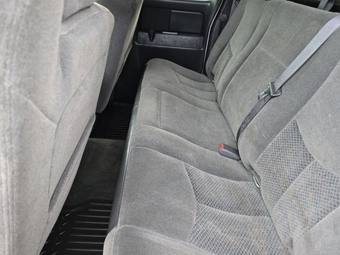 Used 2006 Chevrolet Silverado 2500 LT w/ Heavy-Duty Power Package image 13