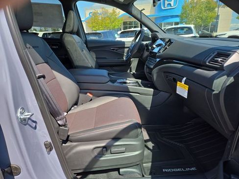 New 2026 Honda Ridgeline Black Edition image 37