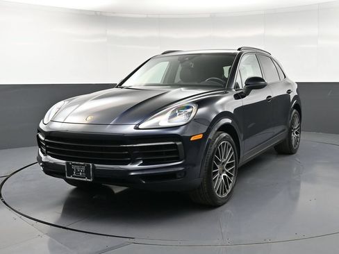 Certified 2022 Porsche Cayenne AWD/4WD image 1