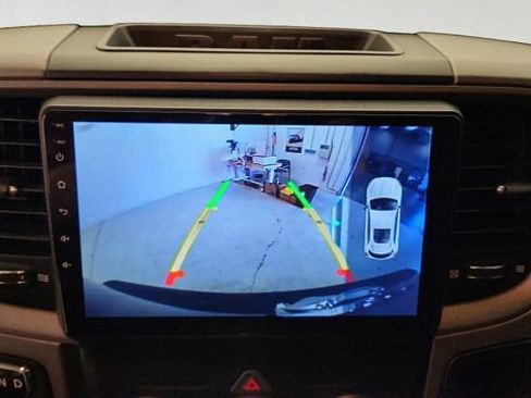 Used 2019 RAM 1500 Express AWD/4WD image 15