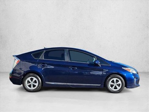Used 2014 Toyota Prius Four image 4