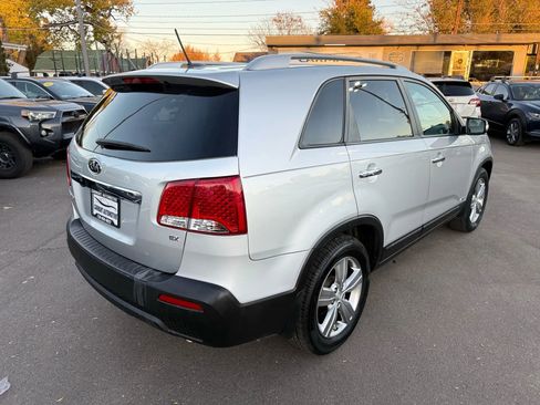 Used 2013 Kia Sorento EX image 9