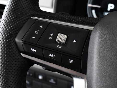 Used 2025 Mitsubishi Outlander SEL AWD/4WD image 37