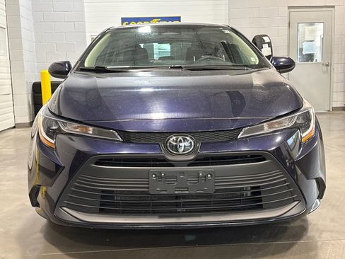 Used 2024 Toyota Corolla LE FWD image 2