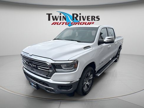Used 2023 RAM 1500 Laramie AWD/4WD image 1