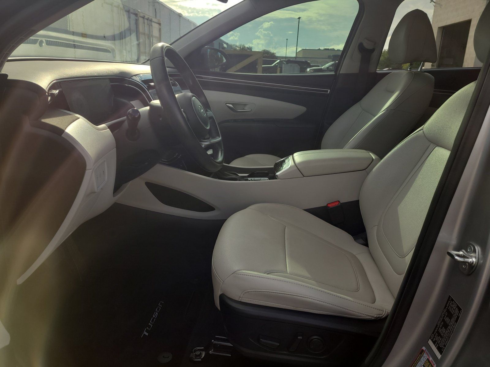 Used 2024 Hyundai Tucson SEL w/ Convenience Package AWD/4WD image 12
