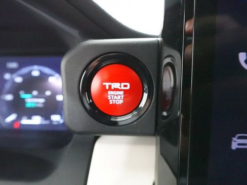 Used 2024 Toyota Tacoma TRD Off-Road AWD/4WD image 17