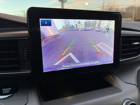 Used 2022 Ford Explorer XLT w/ Equipment Group 202A image 21