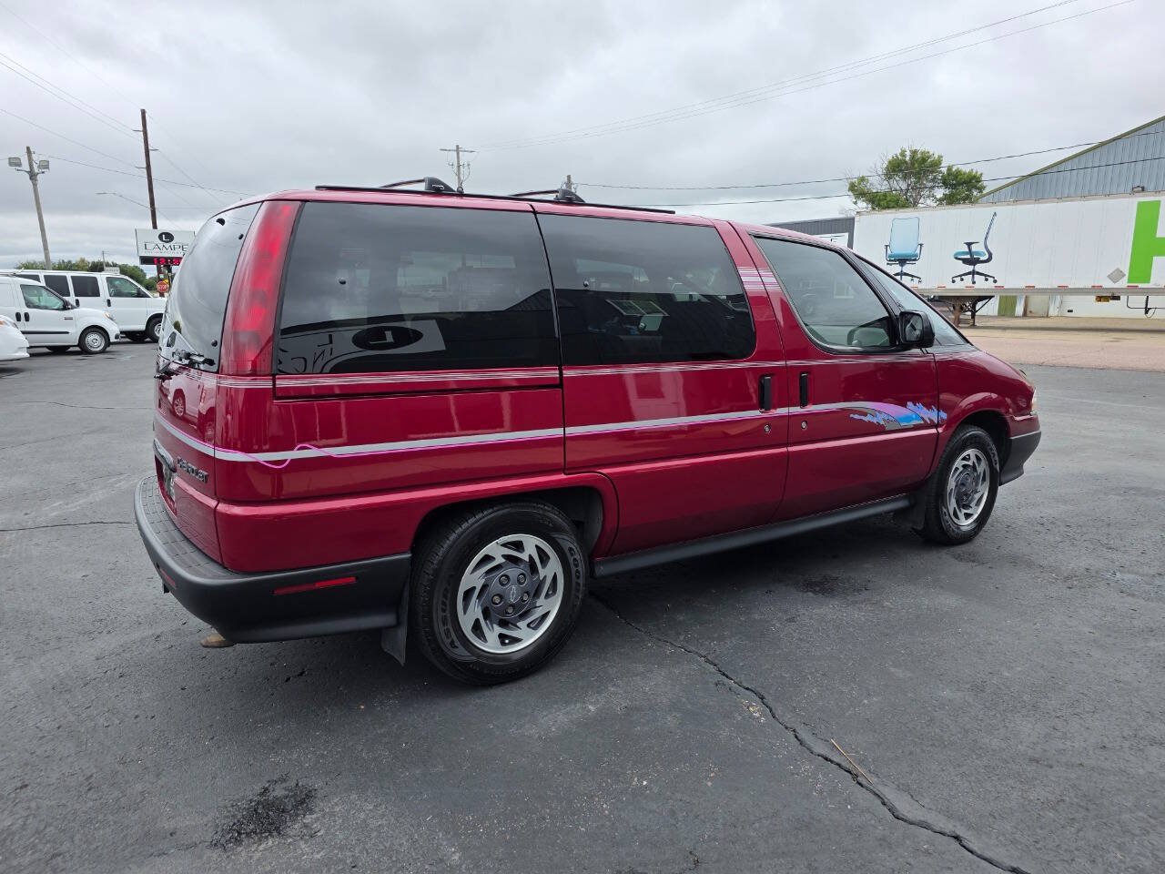 Used 1995 Chevrolet Lumina APV FWD image 7