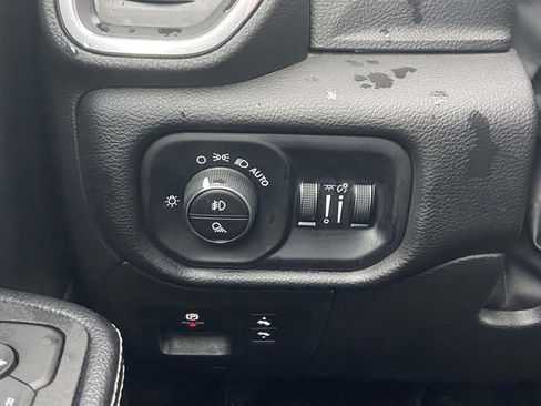Used 2025 RAM 1500 Laramie image 30