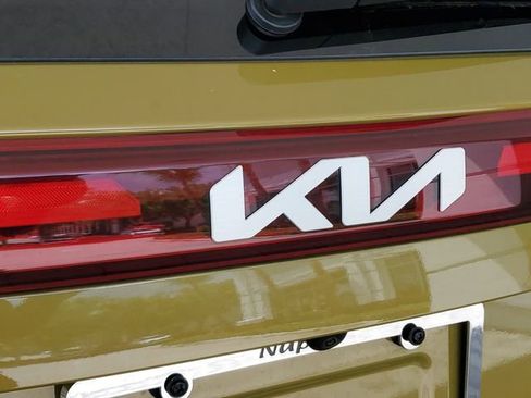 Certified 2024 Kia Seltos SX image 8