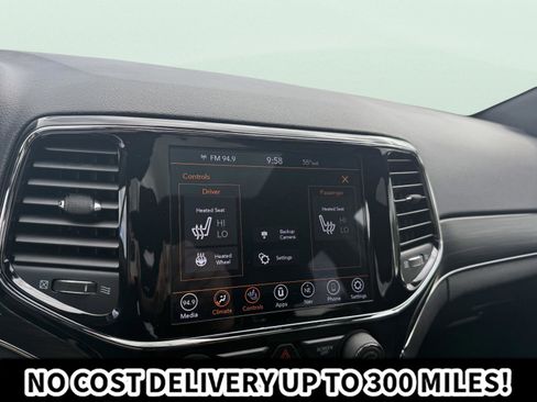 Used 2021 Jeep Grand Cherokee Limited w/ Premium Lighting Group AWD/4WD image 26