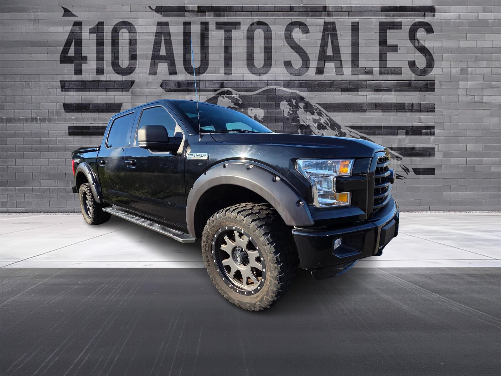 Used 2016 Ford F150 XLT w/ Equipment Group 302A Luxury AWD/4WD image 1