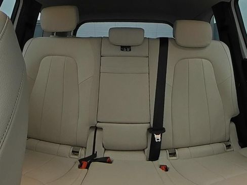 Used 2022 Mercedes-Benz GLB 250 4MATIC image 10