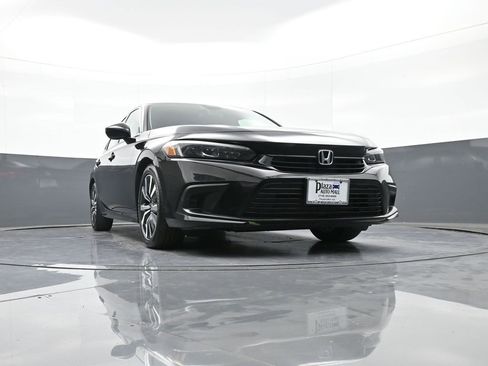 Certified 2023 Honda Civic EX image 27