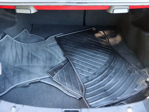 Used 2014 Mercedes-Benz C 250 Sedan image 24