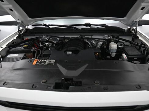 Used 2018 Chevrolet Silverado 1500 LT w/ All Star Edition image 32