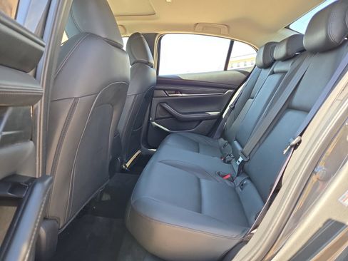 Used 2024 MAZDA MAZDA3 s FWD image 14