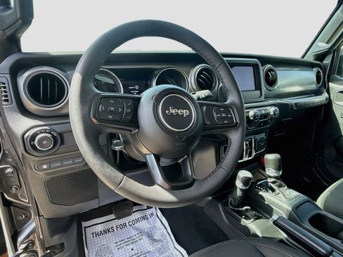 Used 2023 Jeep Wrangler Unlimited w/ Cold Weather Group AWD/4WD image 12