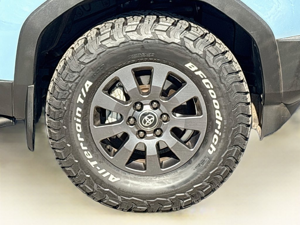 Used 2025 Toyota Land Cruiser AWD/4WD image 32