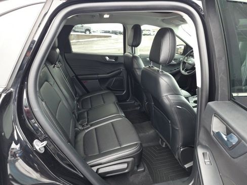 Certified 2022 Ford Escape Titanium w/ Class II Trailer Tow Package image 10