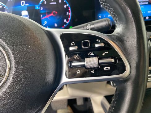 Used 2021 Mercedes-Benz GLA 250 4MATIC image 16