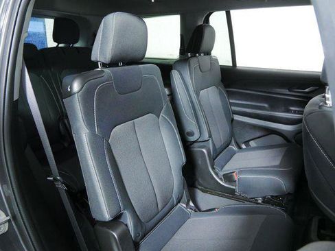 Certified 2023 Jeep Grand Cherokee L Laredo w/ Luxury Tech Group I AWD/4WD image 14