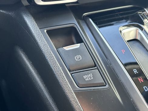 Used 2018 Honda CR-V Touring image 25