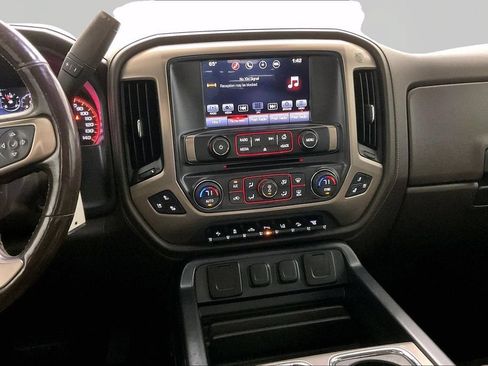 Used 2016 GMC Sierra 3500 Denali w/ Driver Alert Package AWD/4WD image 10