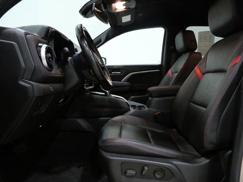 Used 2023 Chevrolet Colorado Z71 w/ Z71 Convenience Package 2 image 11